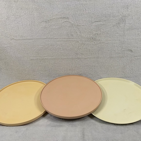 Rubbermaid Other - Vintage Plastic Lazy Susan Turntable Lot of 3 Retro Kitchen Mustard Almond Tan